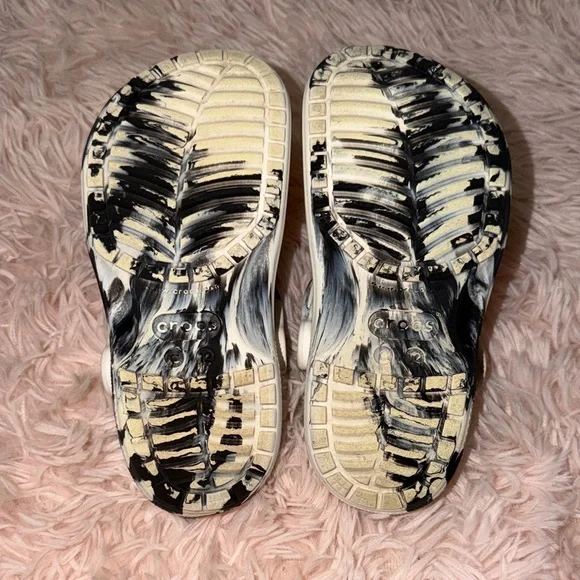 CROCS Kids Black and White - Picture 4 of 4